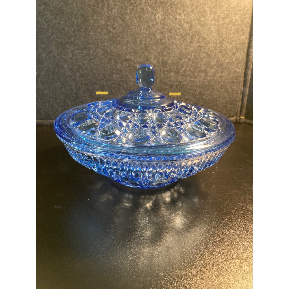 Vintage Light Blue Thousand Eye Diamond Point Glass Lidded Candy Dish 7.5"W 5.5H